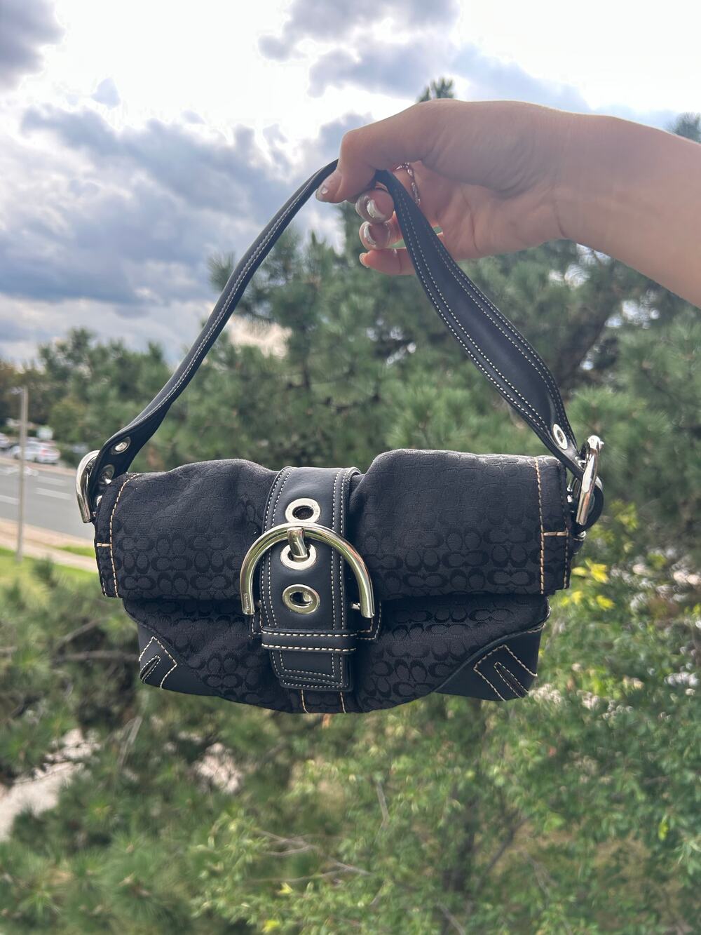 Vintage coach signature buckle shoulder bag black jacquard canvas & leather trim
